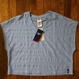 Women's Reebok Shirt In Size Extra Large